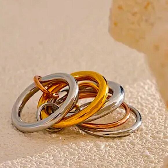 Stainless Steel Stackable Ring Set Connected Three Color Tri-Color Gold Plated - Picture 5 of 9
